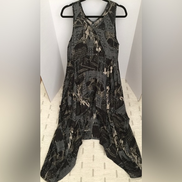 DRESSED TO KILL? Like new, worn once! Lagenlook Style. - Picture 11 of 13